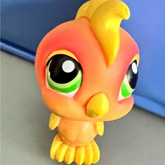 2006 LPS Turtle #119, Cockatoo #120 includes a lei accessory and palm tree - Picture 6 of 11